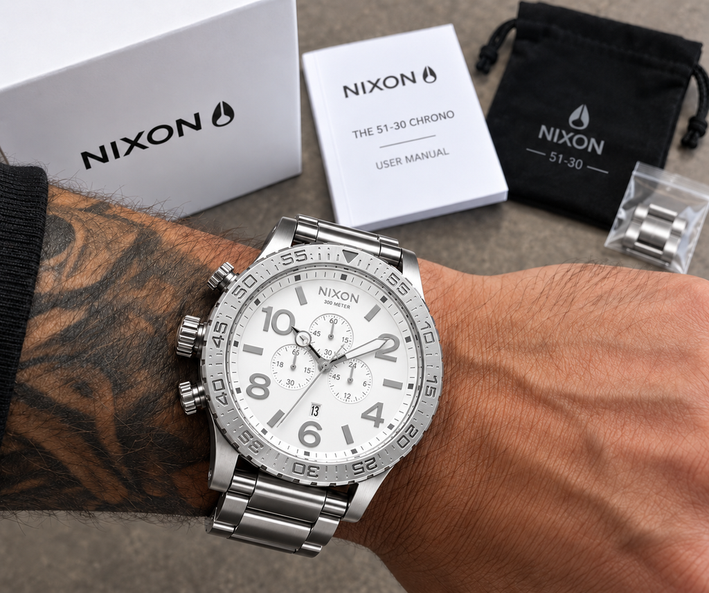 Nixon 51-30 Chrono in Polished Silver — dial detail