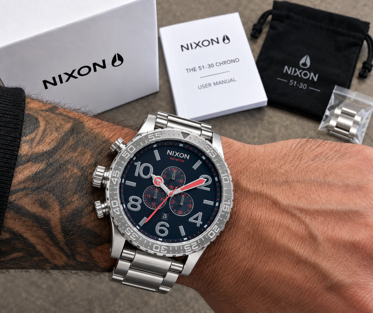Nixon 51-30 Chrono in All Silver / Navy / Red — dial detail